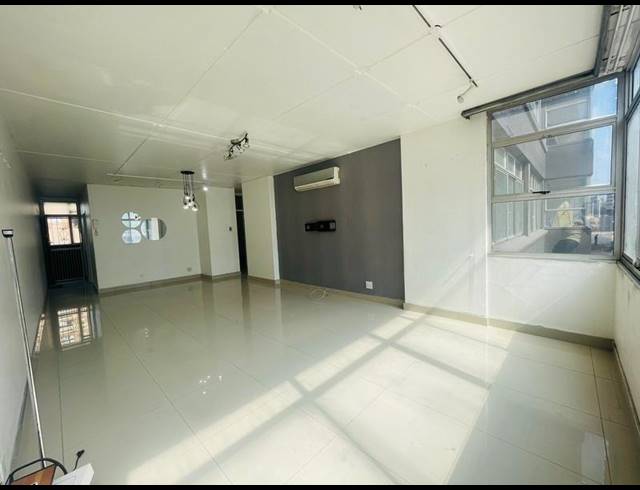 2 BEDROOM APARTMENT FOR SALE IN POINT